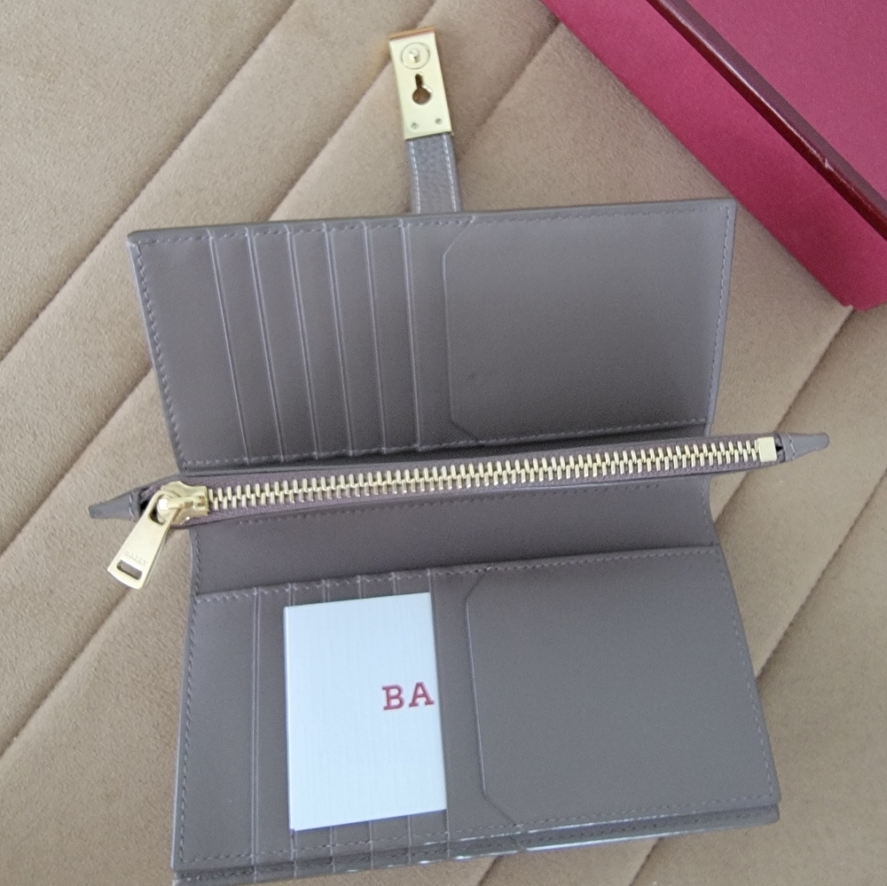 Bally Wallet - image 5